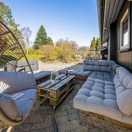 Hughe - 1-3km From The Sea By Interhome Feriehus *