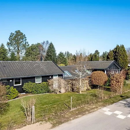 Hughe - 1-3km From The Sea By Interhome Ferienhaus *